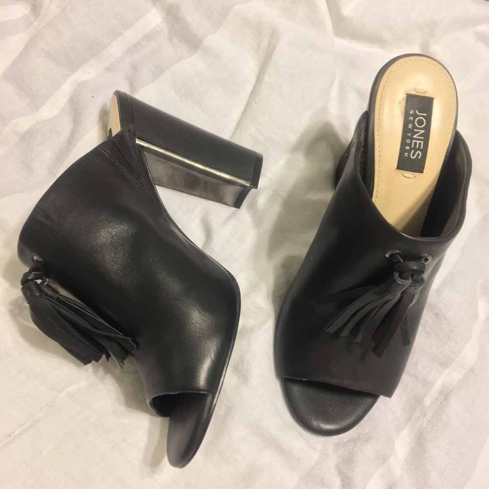 JONES NEW YORK Black Leather Tassle Mule Heels
